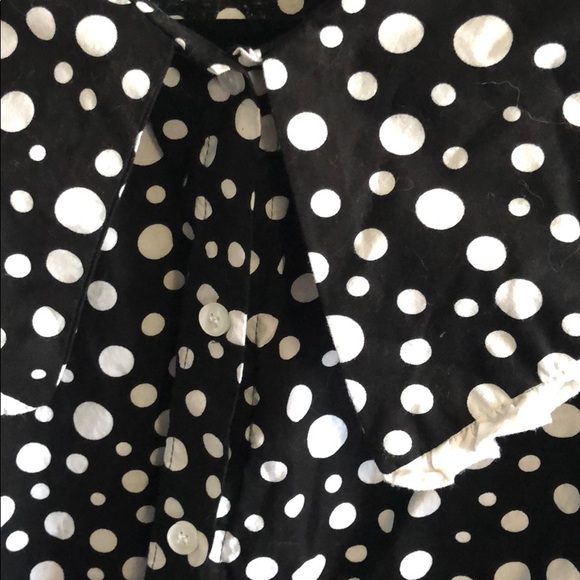 Polka Dot top with Extra wide Collar and Cuffs - Picture 5 of 6